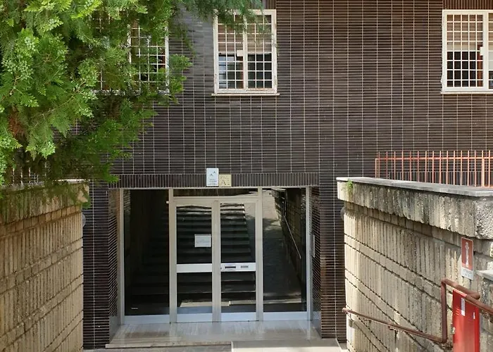 Room125